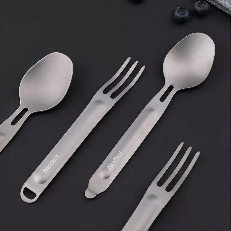 Compact Titanium Spork – Perfect for Outdoor Dining Adventures