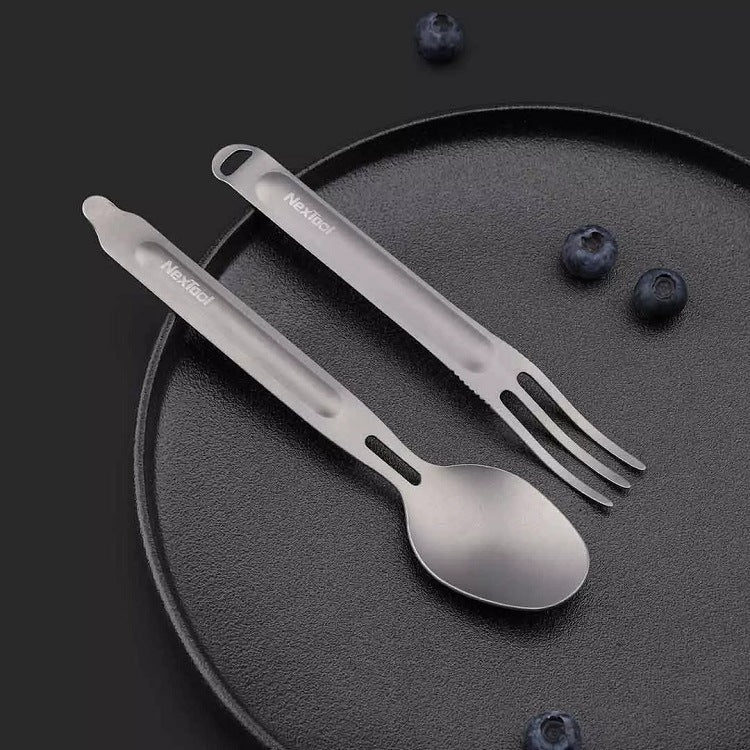 Compact Titanium Spork – Perfect for Outdoor Dining Adventures