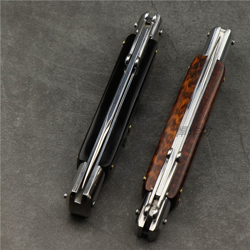 Outdoor-Ready Damascus Knife – Compact and Reliable for Every Trip