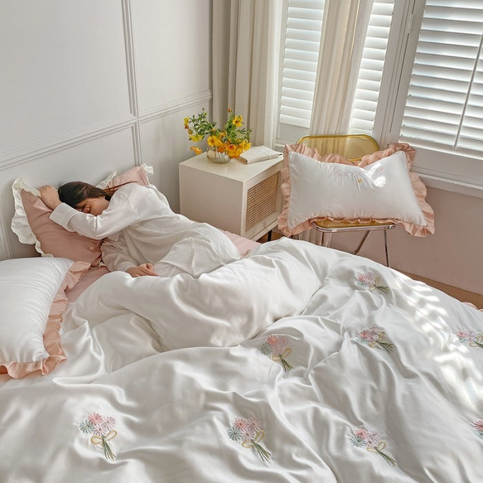 Ultimate Comfort: Washed Silk Quilt Cover and Bed Sheets