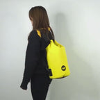 Bolsa seca flotante con separación entre lo húmedo y lo seco: ideal para aventuras